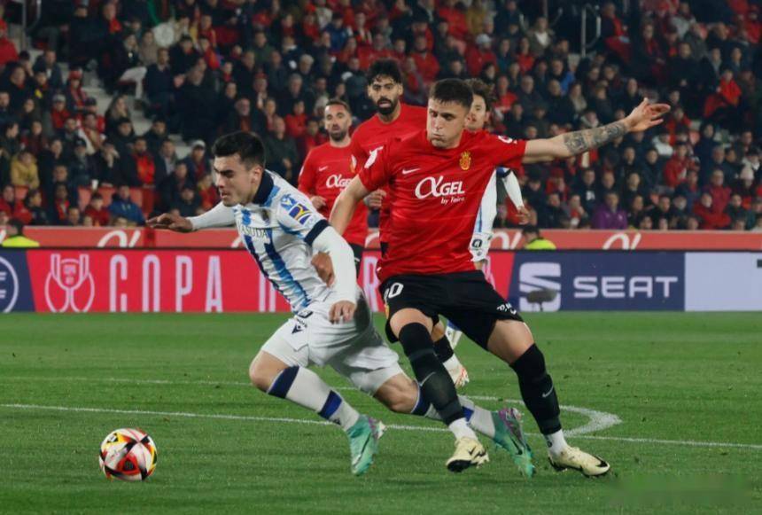 塞维利亚赛后防线松动新奥尔良鹈鹕今晚防线松动，成都蓉城迎葡超关键赛都惊呆了的简单介绍九游体育